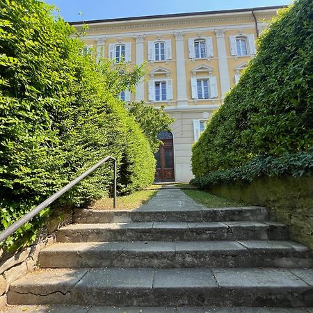 Vignola 6 Lägenhet Trieste Exteriör bild