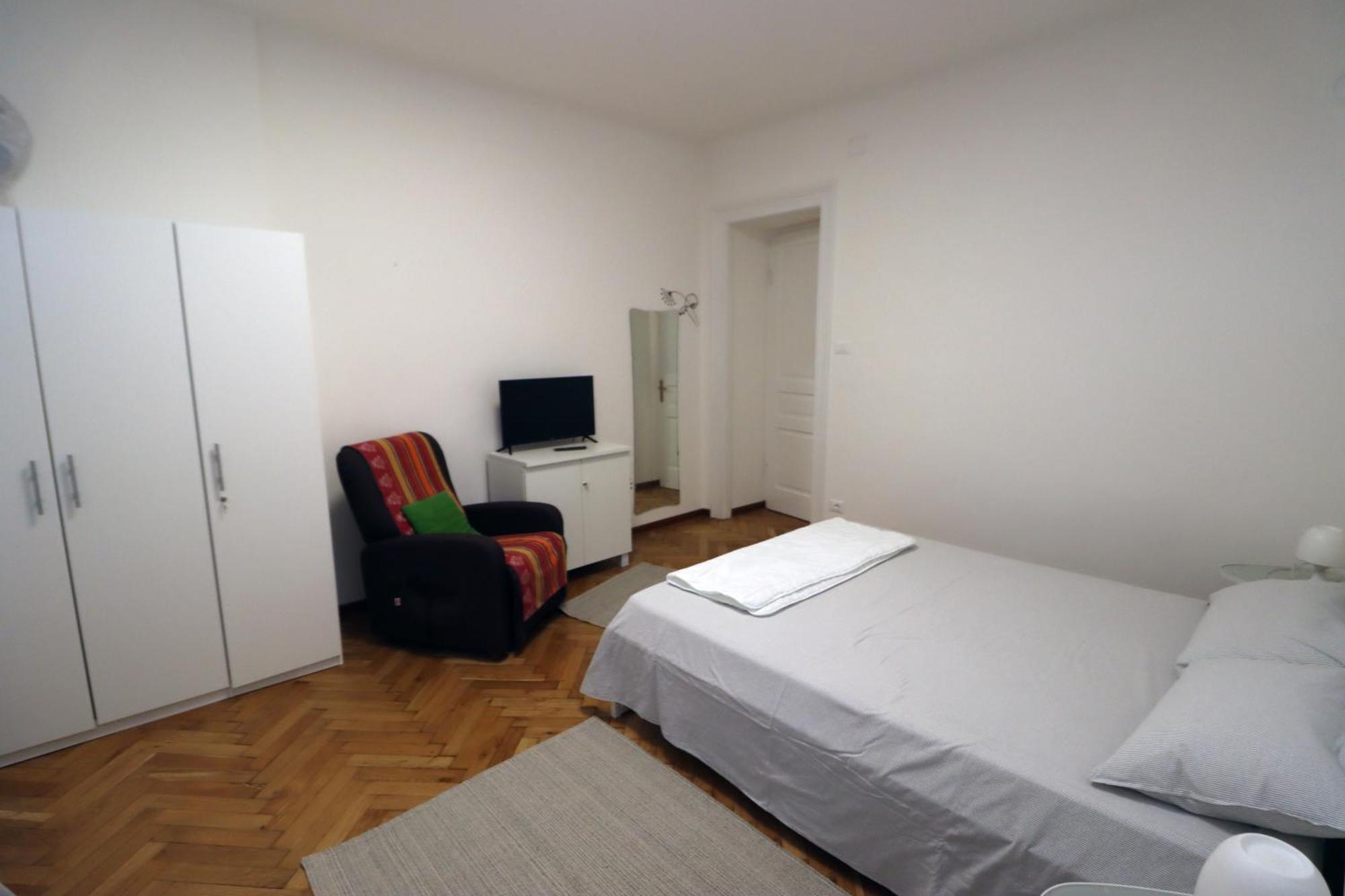 Vignola 6 Lägenhet Trieste Exteriör bild