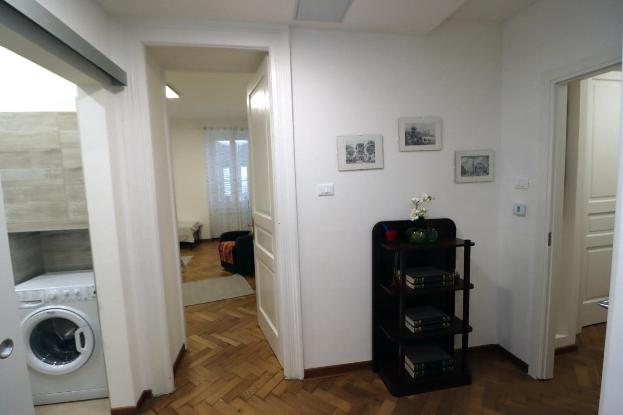 Vignola 6 Lägenhet Trieste Exteriör bild