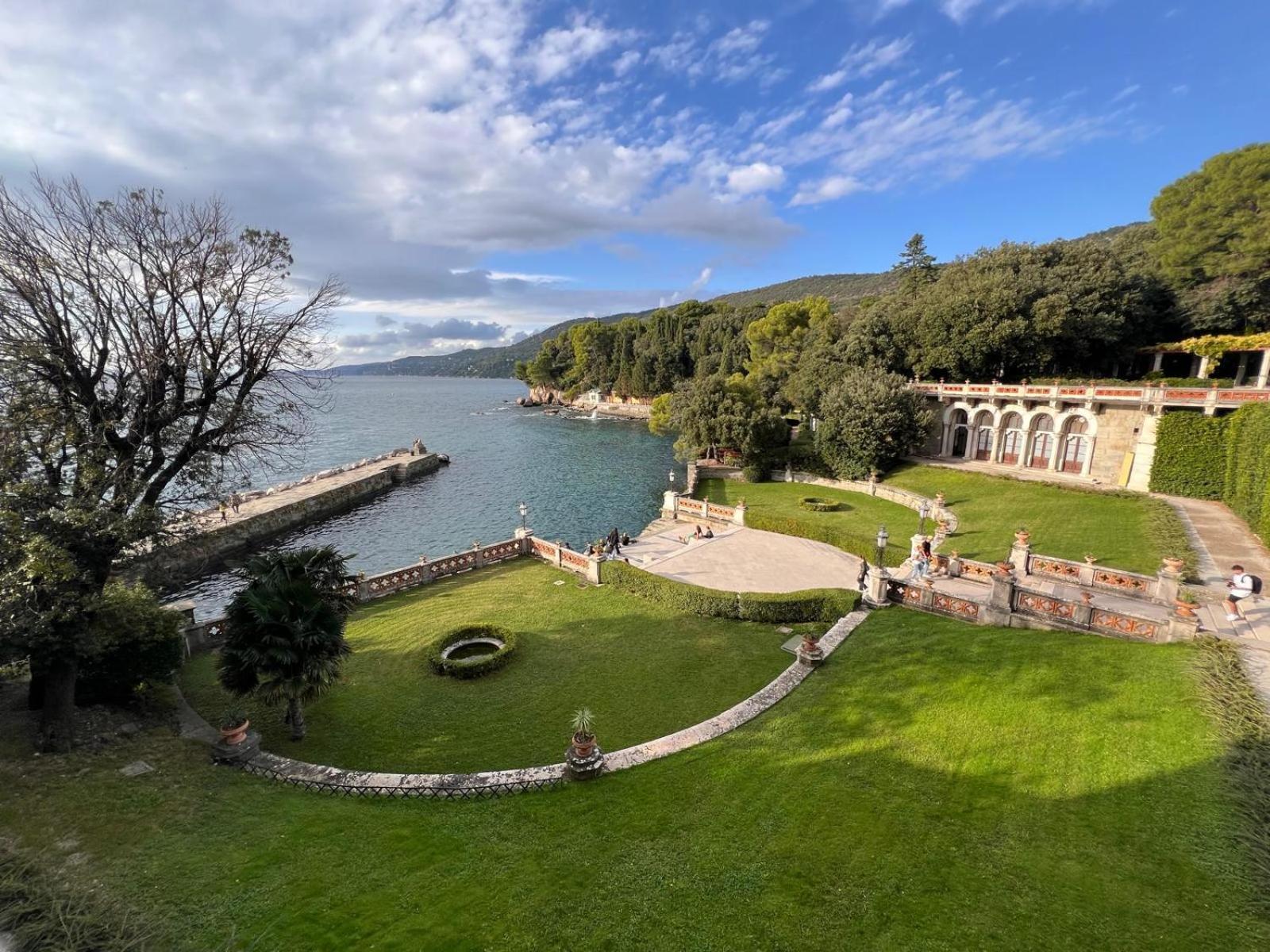 Vignola 6 Lägenhet Trieste Exteriör bild